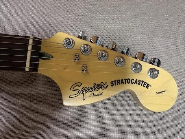 ギター Fender By Squier Standard stratcatser
