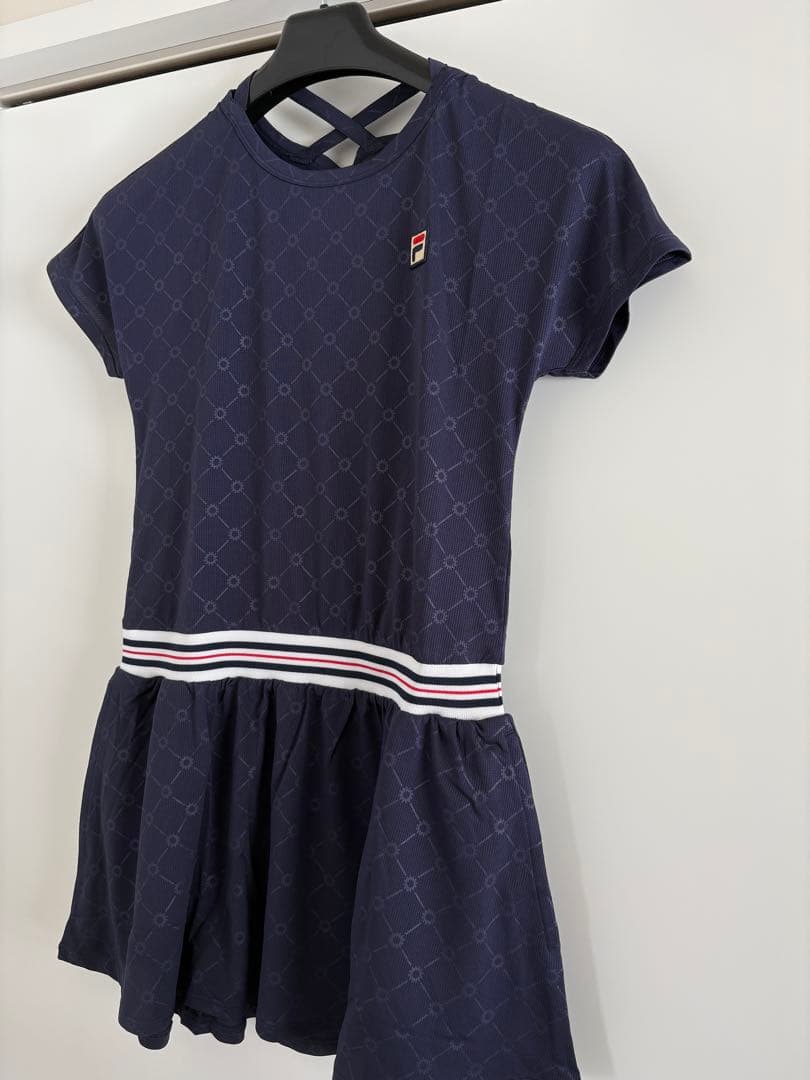 【新品タグ付き】FILA フィラテニスワンピース Sサイズ 吸水速乾 UVカット