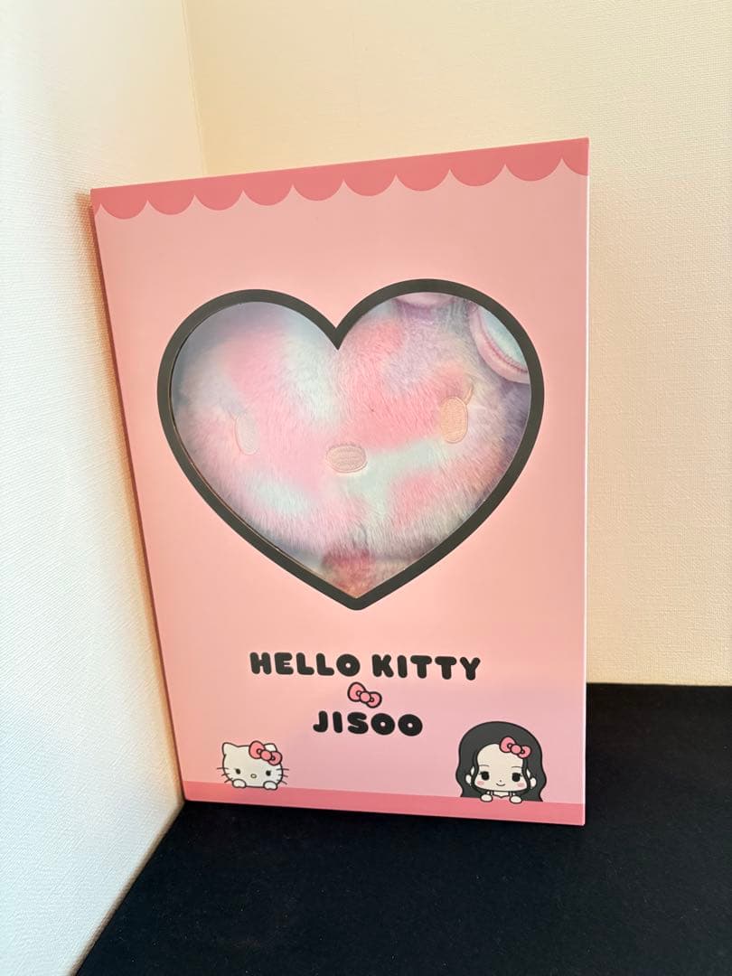 HELLO KITTY × JISOO 40cm ぬいぐるみ