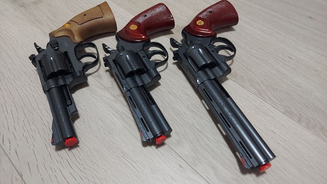 極美品　クラウンモデル　エアーリボルバー　3機種セット　コルトパイソン　M19
