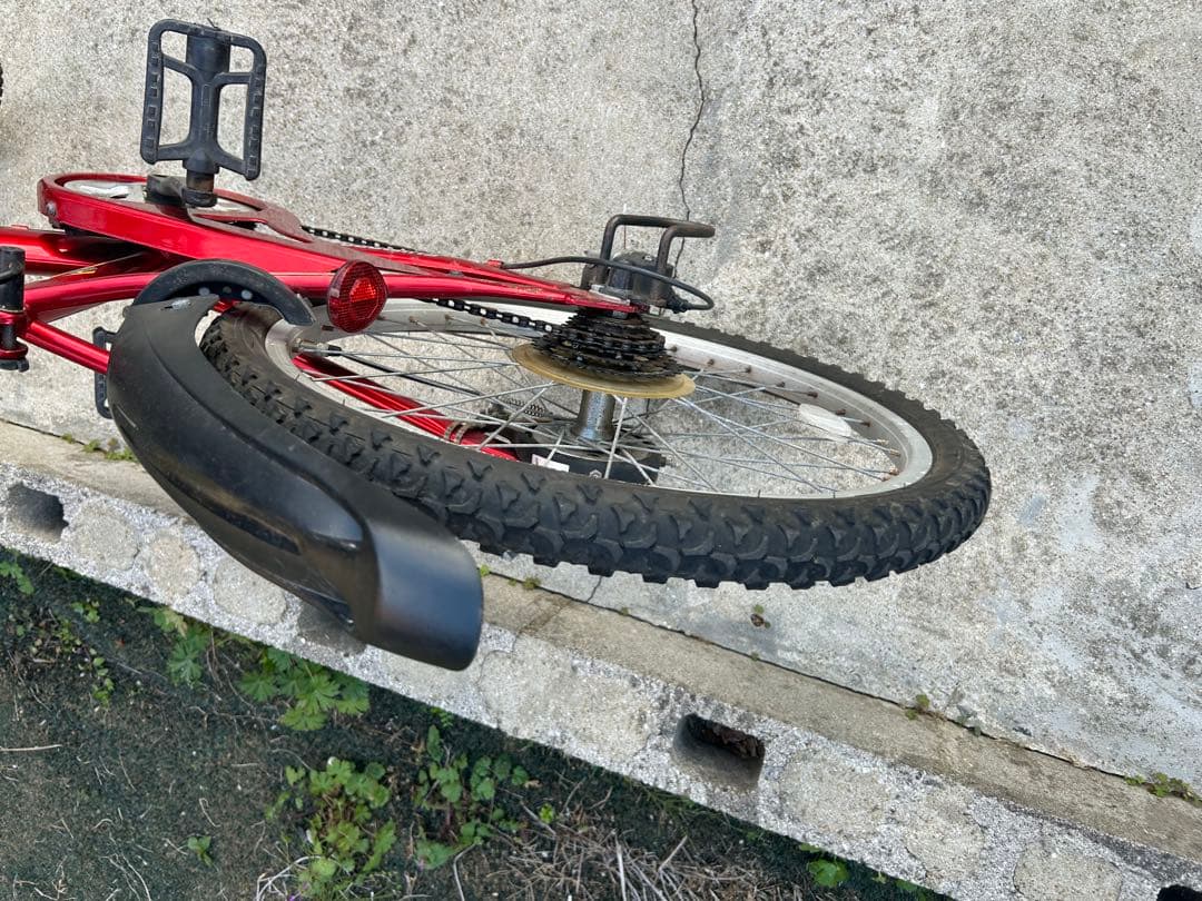 子供用　自転車　マウンテンバイク　赤　22インチ　シマノ製6段変速