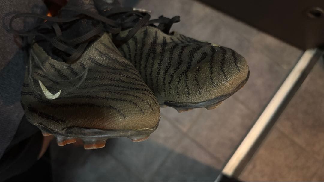 Nike ファントム gx エリート FG