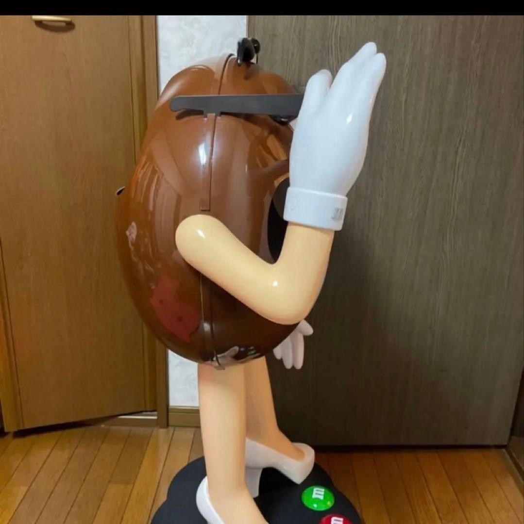 新品同様　エムアンドエムズ ストアディスプレイ フィギュア ディスプレイ 大型