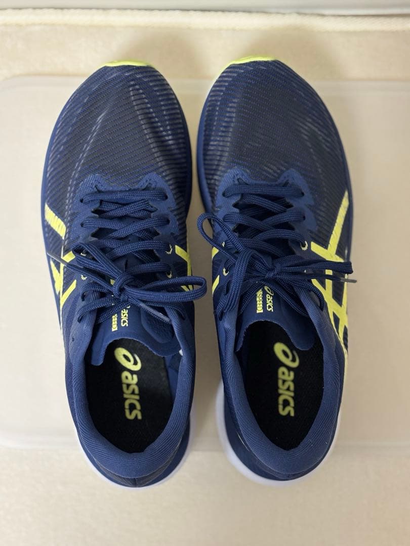 アシックス　ランニングシューズ　MAGIC SPEED 3 26cm