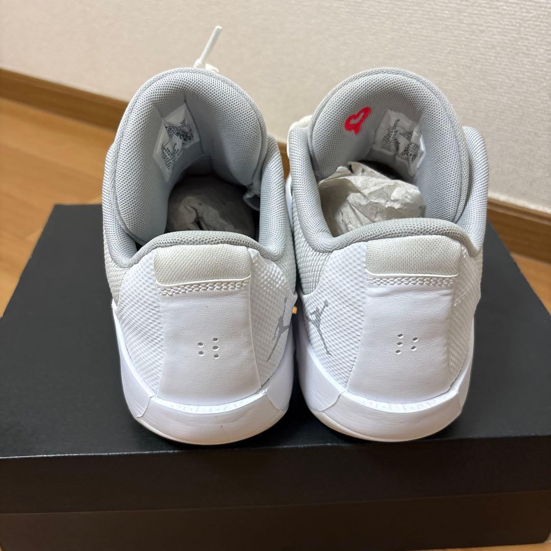 Jordanルカ77Zoom ホワイト バスケットボールシューズ