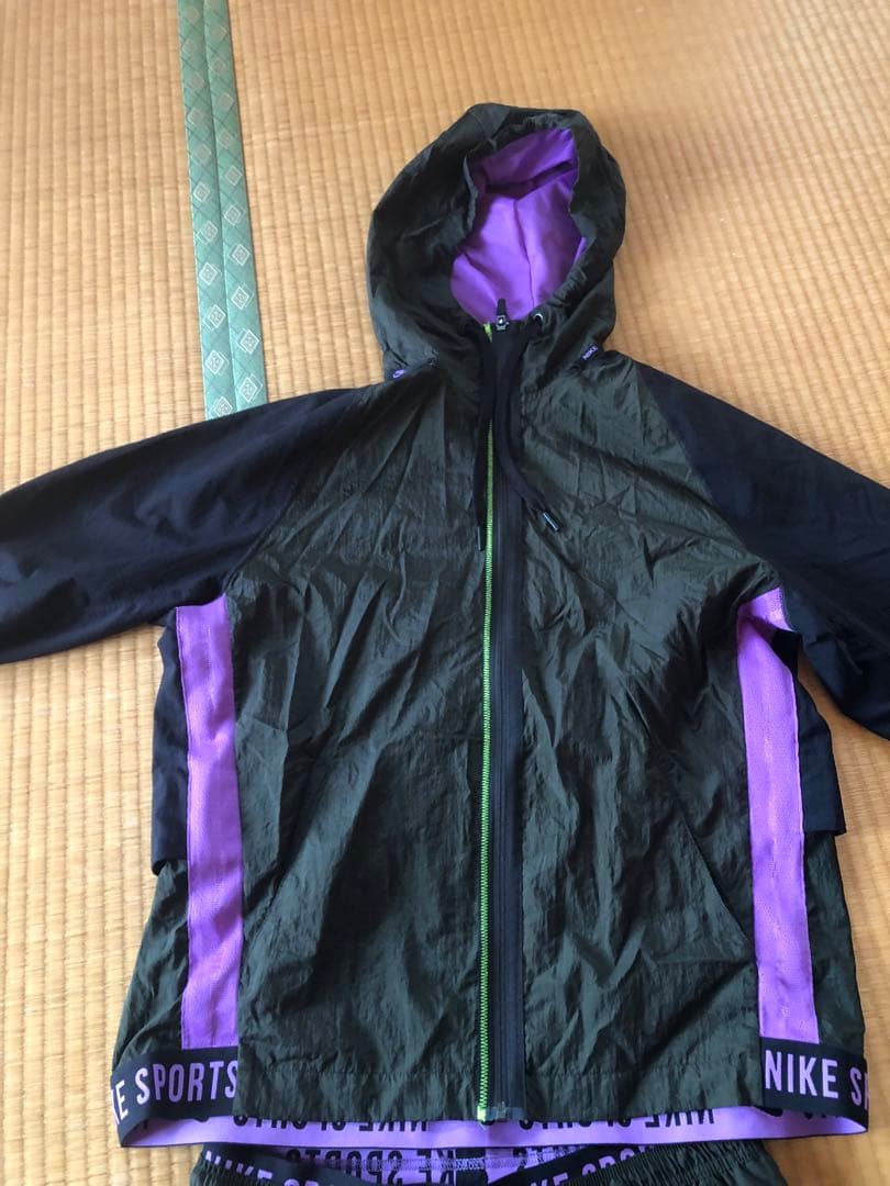 NIKE ランニング(トレーニング)ウェア上下セット　Lサイズ