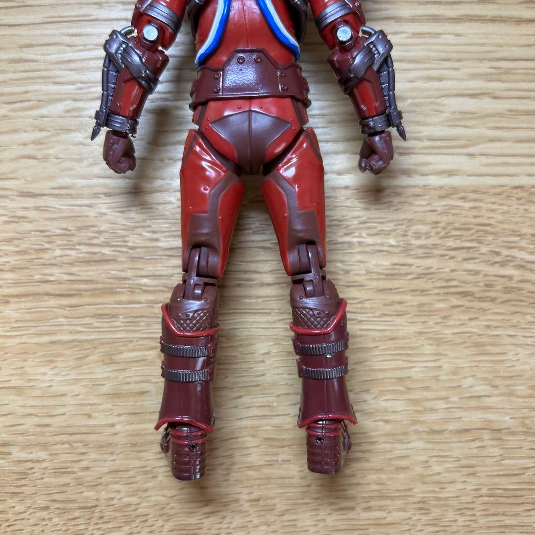 ブラッドスターク フィギュアーツ 仮面ライダービルド