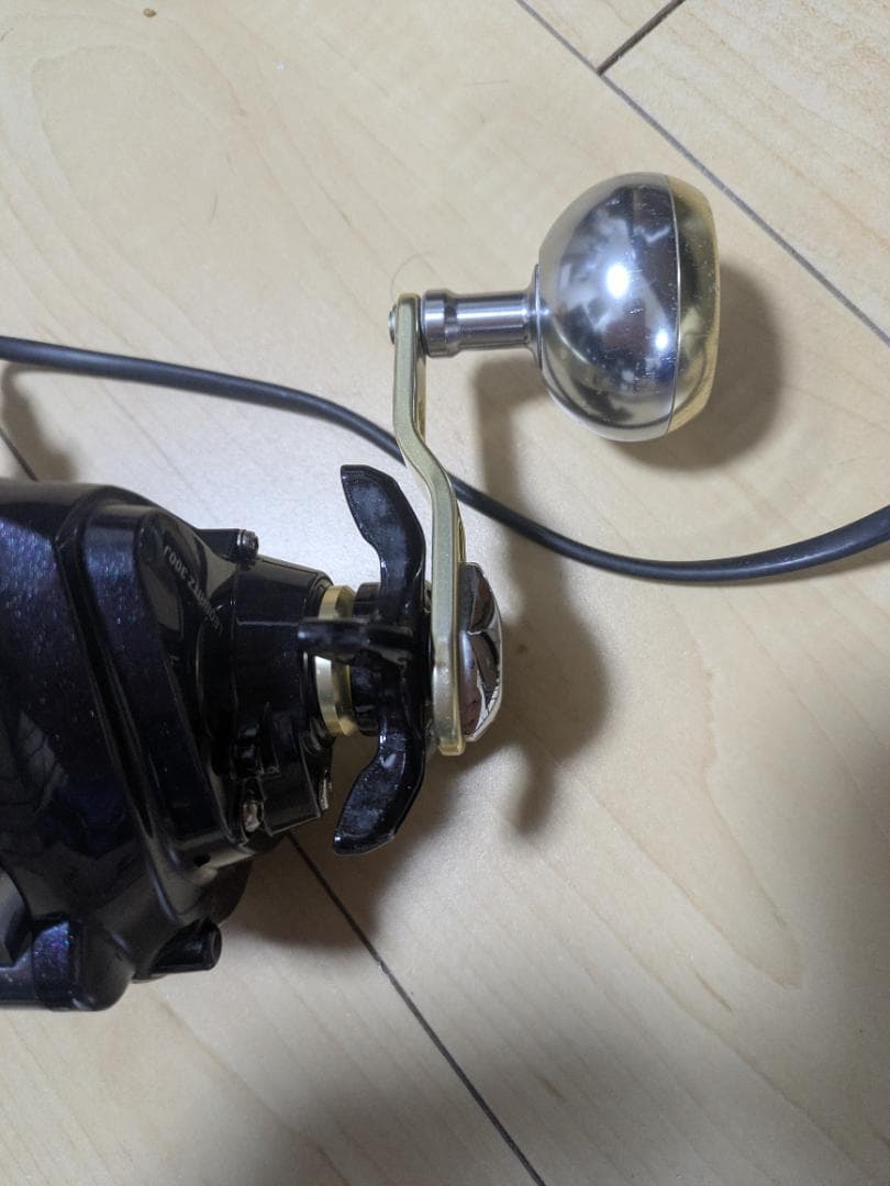 ダイワ 15 レオブリッツ300j　※糸はPE３号300ｍ新品　コード付属