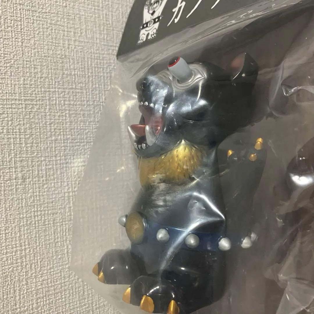 IZUMONSTER ガブリガブリ Petit Brabancon ソフビ 京
