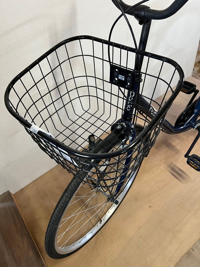 名古屋市内配達無料26インチシングルギア変則無し紺色タイヤの溝ほぼ新品