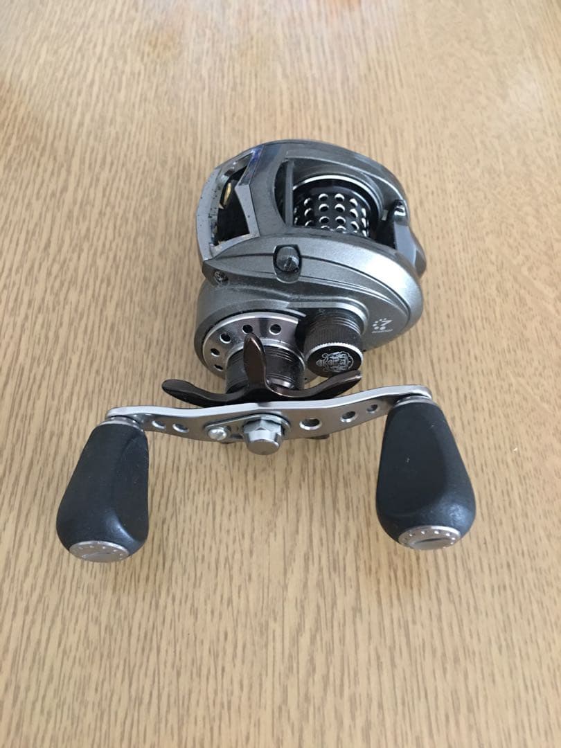 七*氏様 アブガルシア REVO LT-L 7.1:1 左巻き　ベイトフィネス