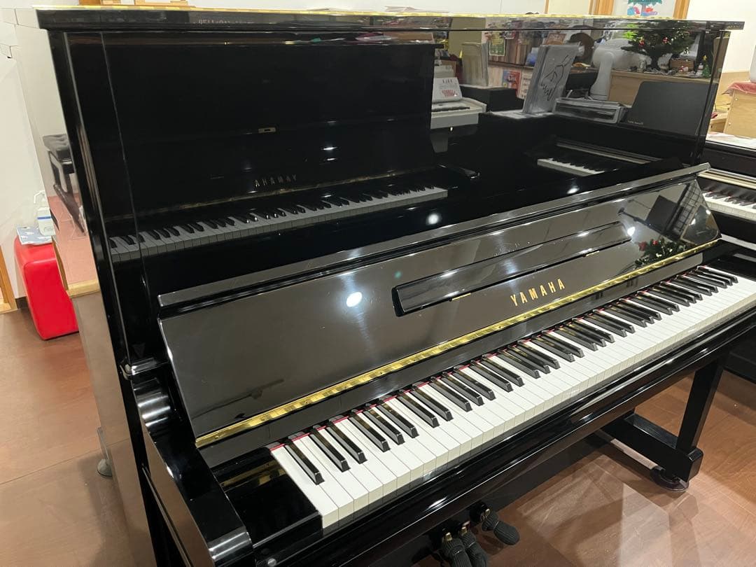 超価格 ヤマハU30BLピアノ、新品サイレント付、人気のベストセラーモデル♪