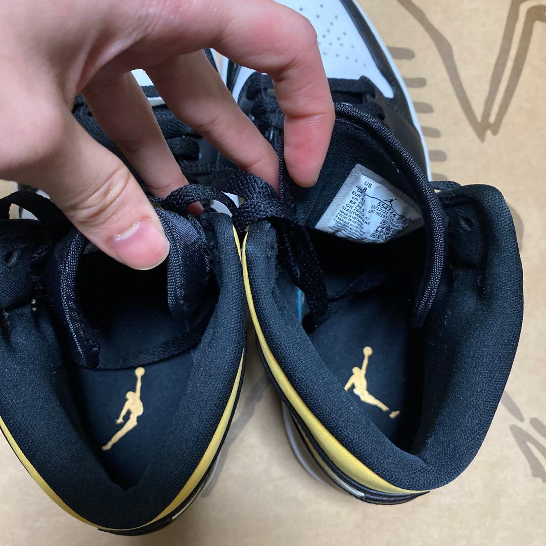 極美品Nike Air Jordan 1 ミッドカット シューズ