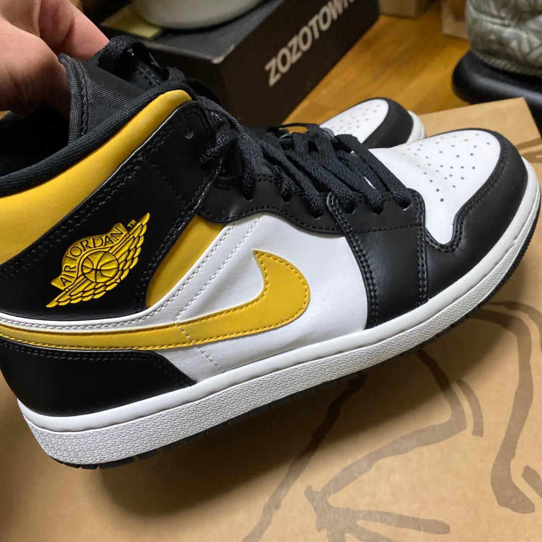 極美品Nike Air Jordan 1 ミッドカット シューズ