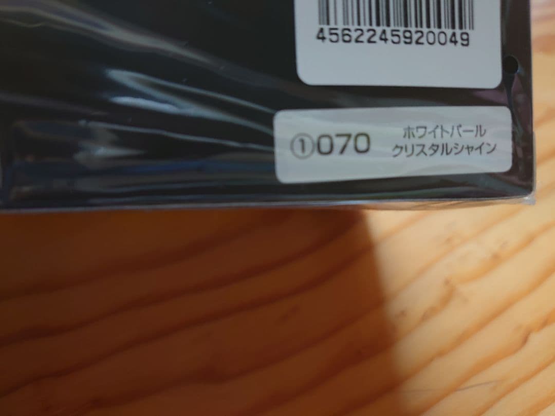 【新品】ハリアー　ホワイトパール　カラーサンプル　ミニカー