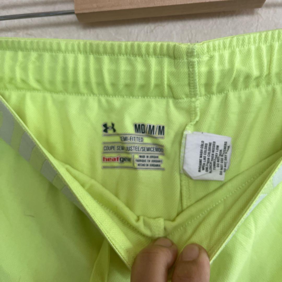 Under Armour HeatGear イエロー M ショートパンツ