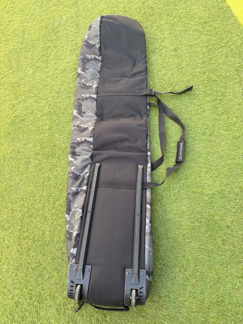 正規品　DAKINE スノーボードバッグ キャスター付き