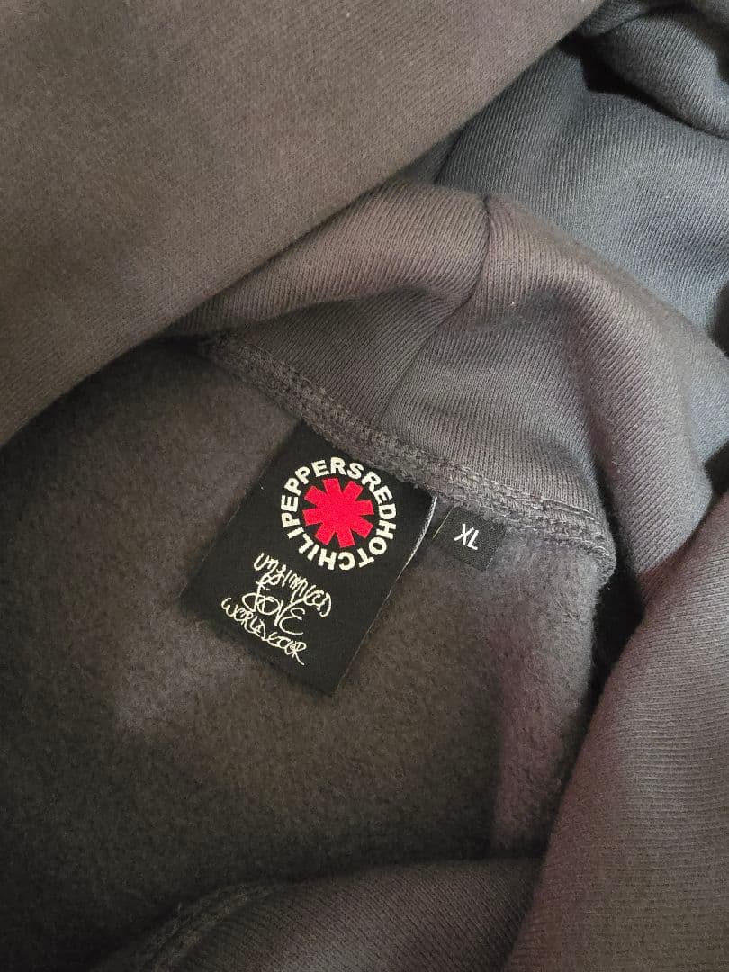 2024東京限定 新品 RED HOT CHILI PEPPERS パーカーXL