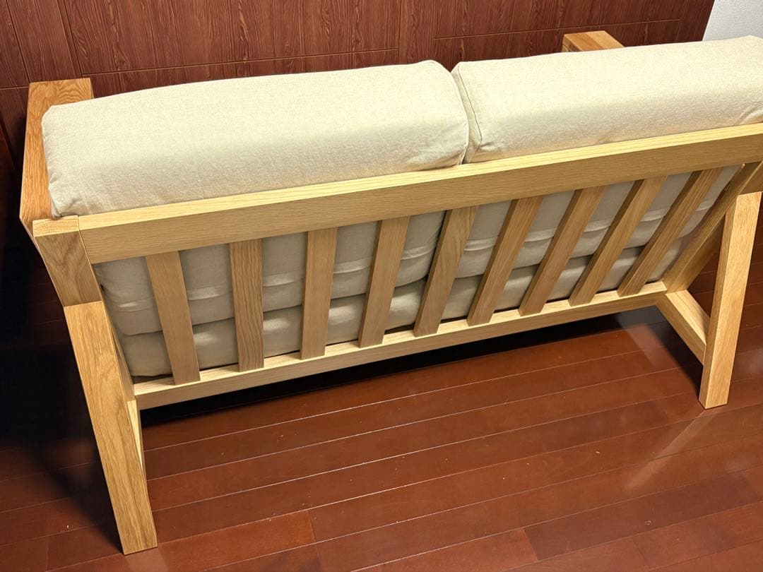 無印良品 木のぬくもりが感じられるソファ