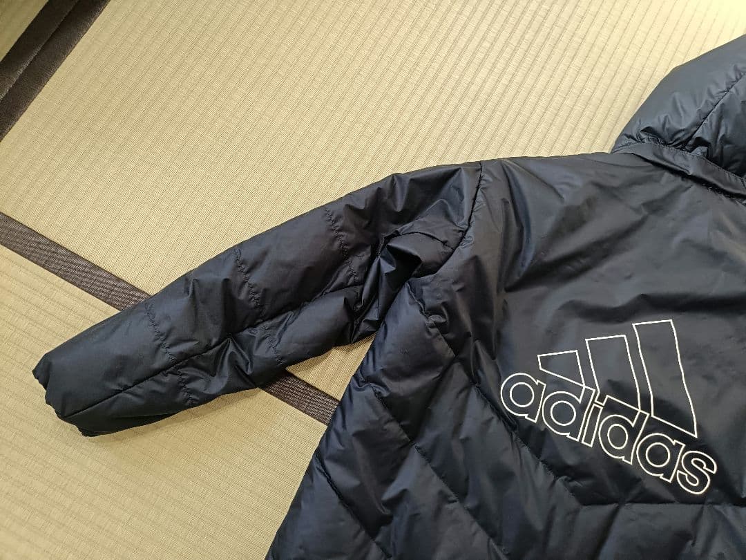 新品未使用　160cm adidas ベンチコート