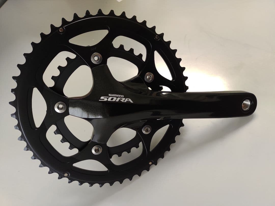 【新品】Shimano Sora クランク、ボトムブラケットセット