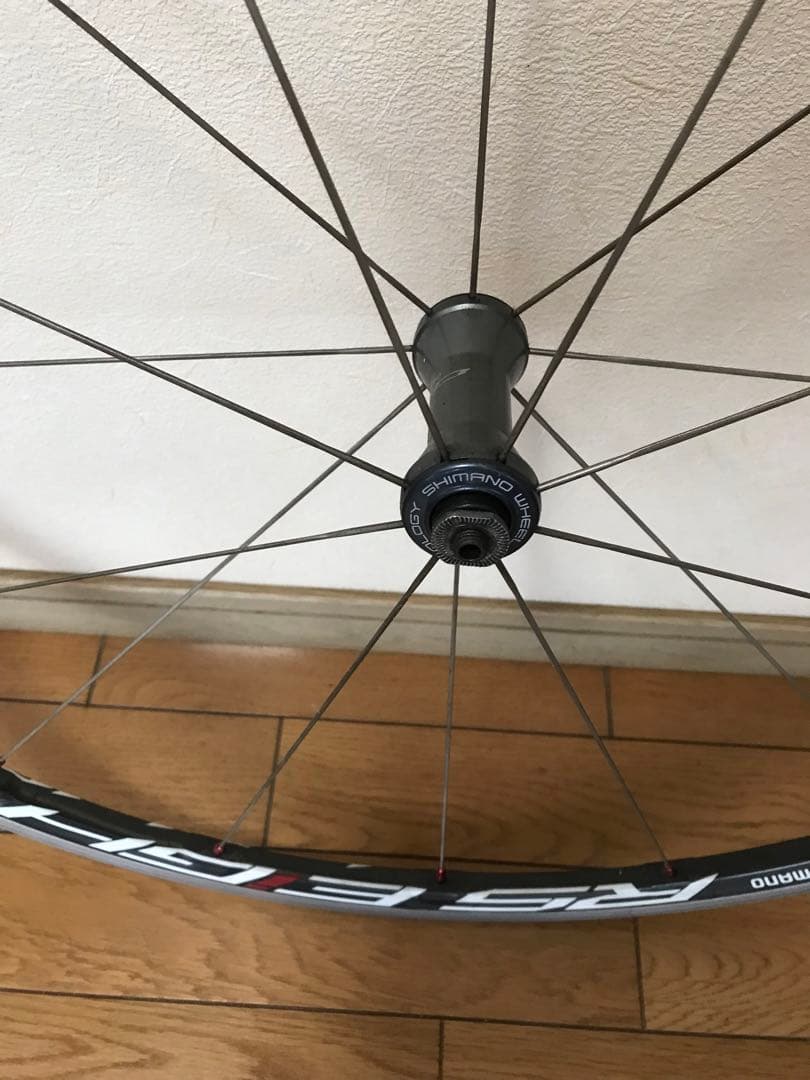 WH-RS80-C24-CLフロントホイール ガタあり