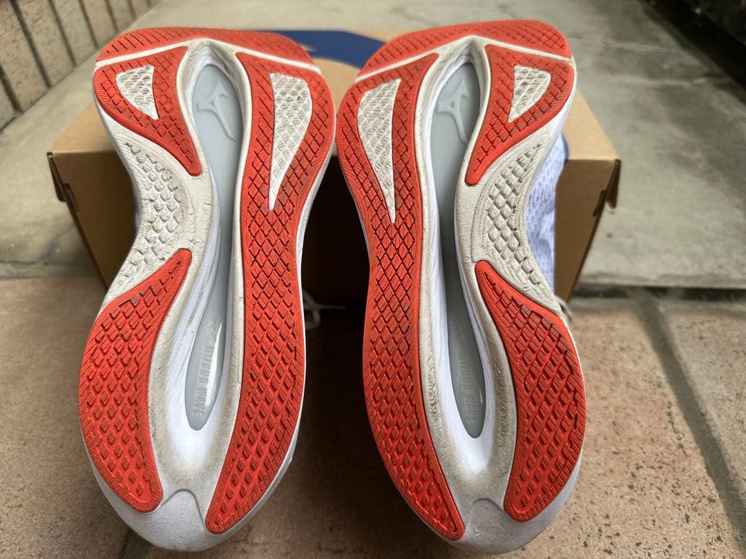 【週末値下げ】Mizuno ウェーブリベリオンフラッシュ2 26.5cm