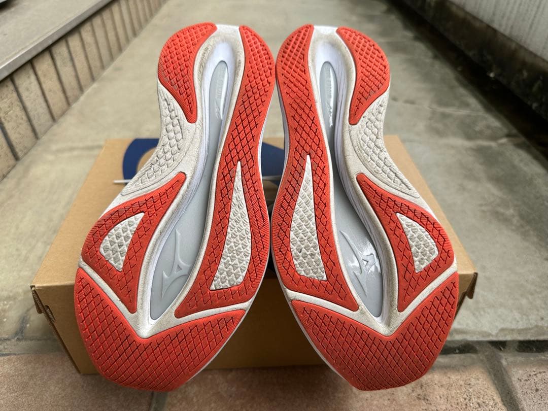 【週末値下げ】Mizuno ウェーブリベリオンフラッシュ2 26.5cm