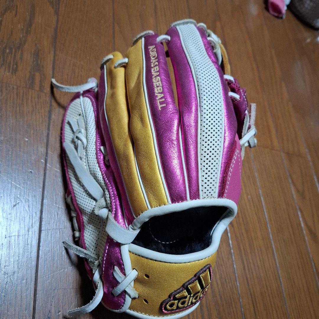 【激レア】アディダス 軟式グローブ　右投げ　メタリックピンク　ゴールド