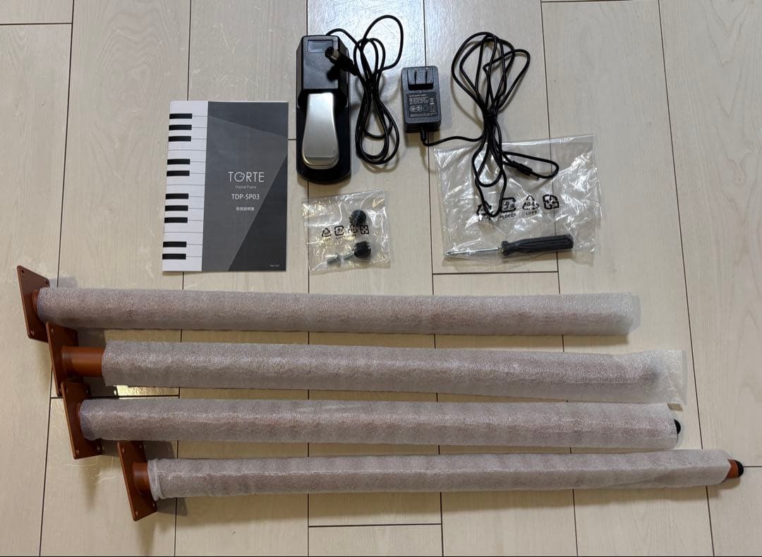 【美品】TORTE 88鍵盤 電子ピアノTDP-SP03スタンド付きLB