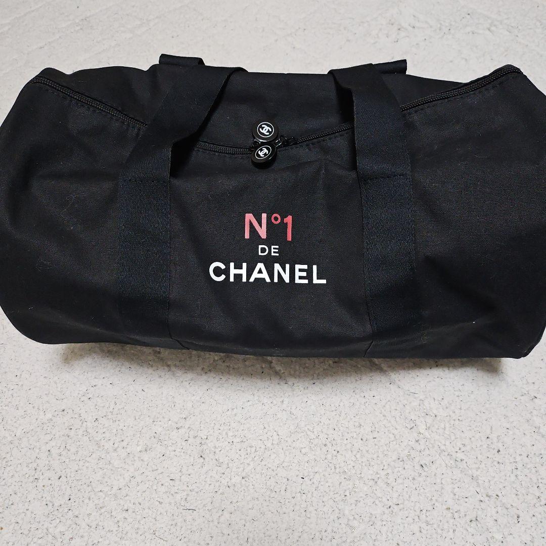 K*K様 CHANEL N°1 DE CHANEL ブラックバッグ