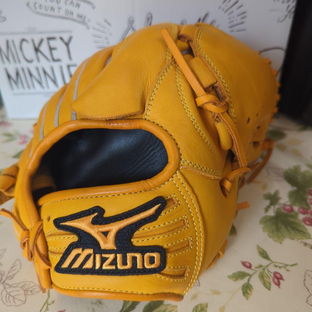 か*ず様 【大人用軟式野球グローブ】Mizuno Professional 斎藤