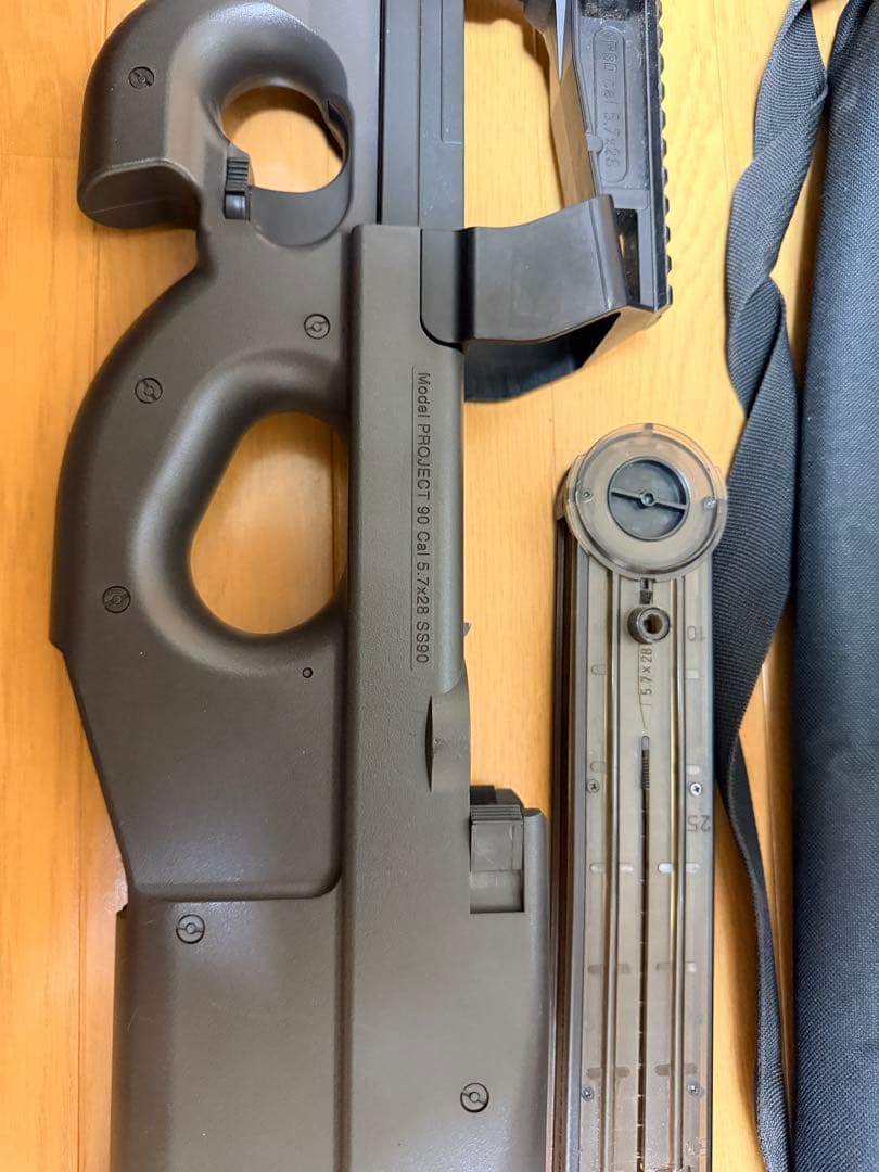 P-90TR&多弾マガジン＆ガンケースセット　電動ガン 東京マルイ P90