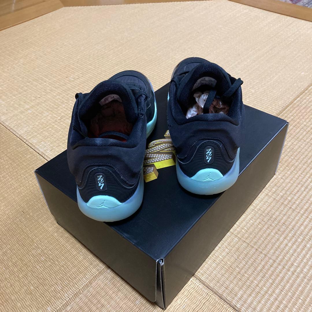 NIKE ザイオン4