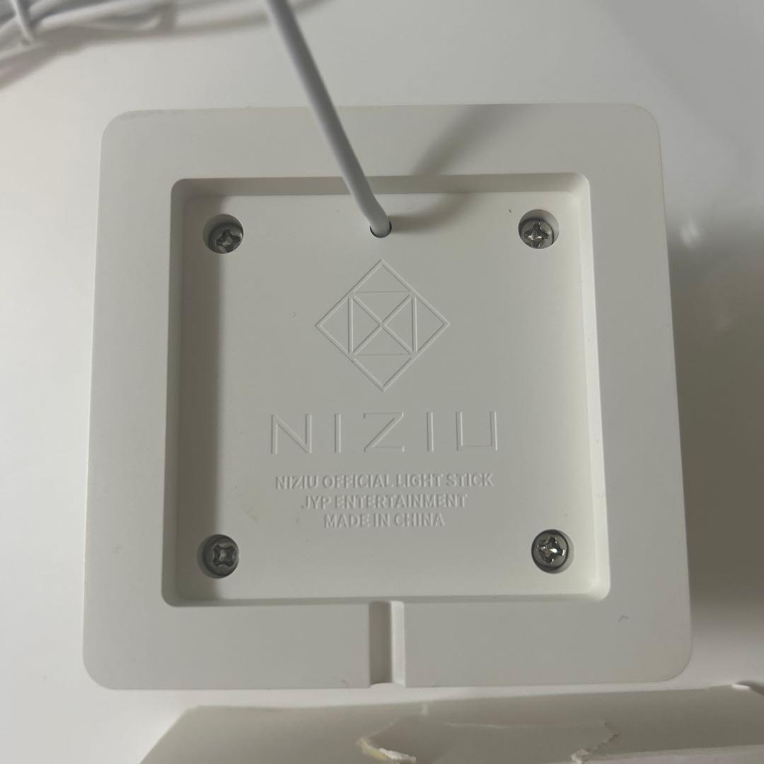 NiziU 公式ペンライト OFFICIAL LIGHT STICK