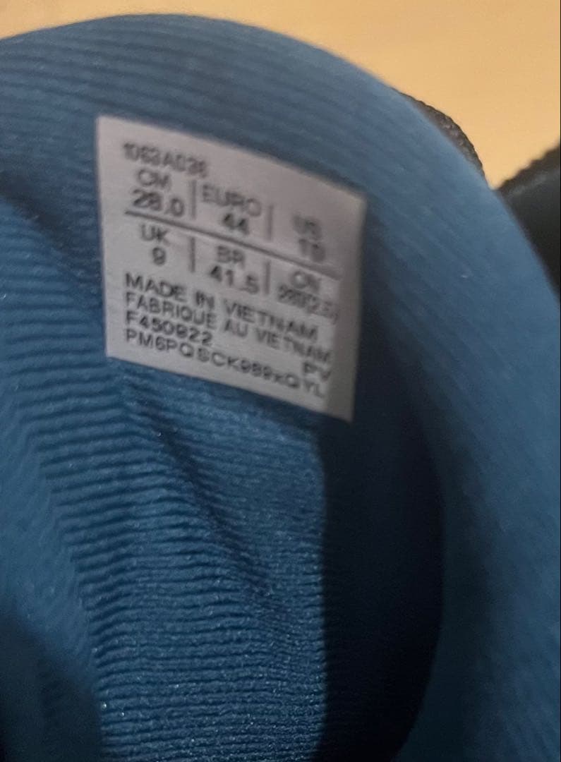 asics アシックス　アンプレアルス1