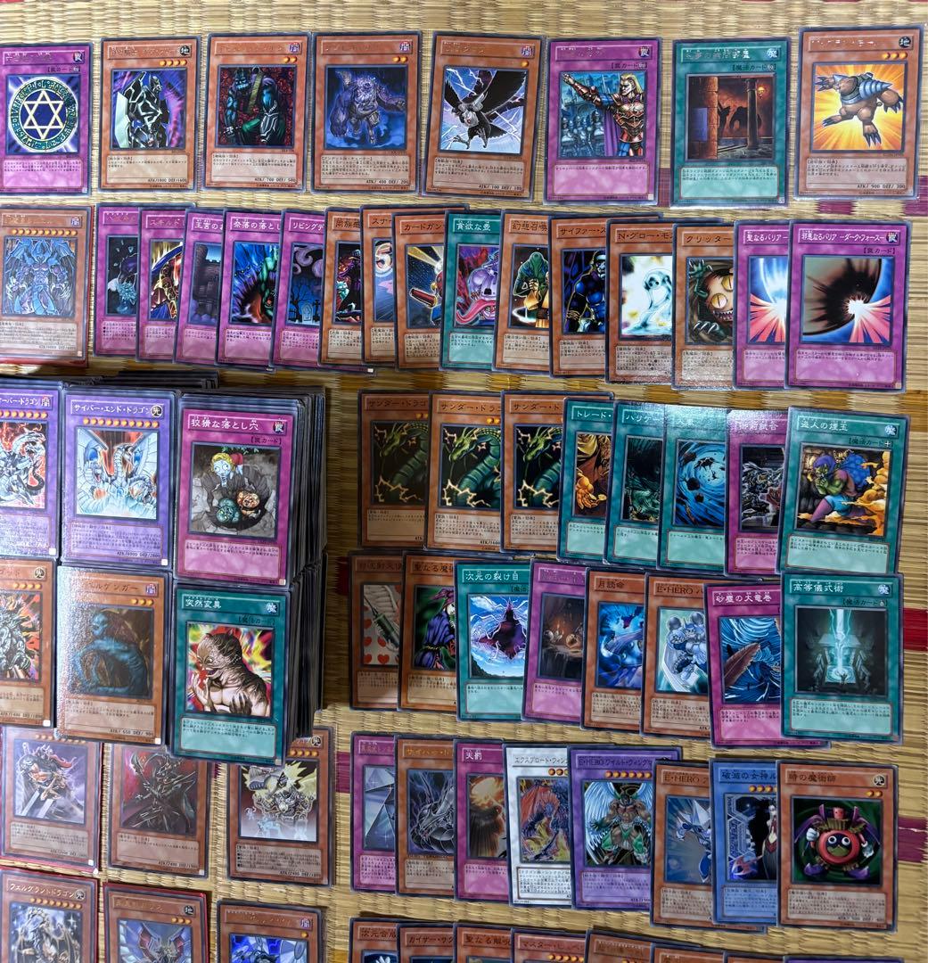 【まとめ売り】約1500枚 遊戯王 1〜12期(2011.03以前カード多数)