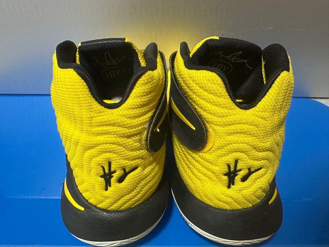 NIKE カイリー 2 'Australia'