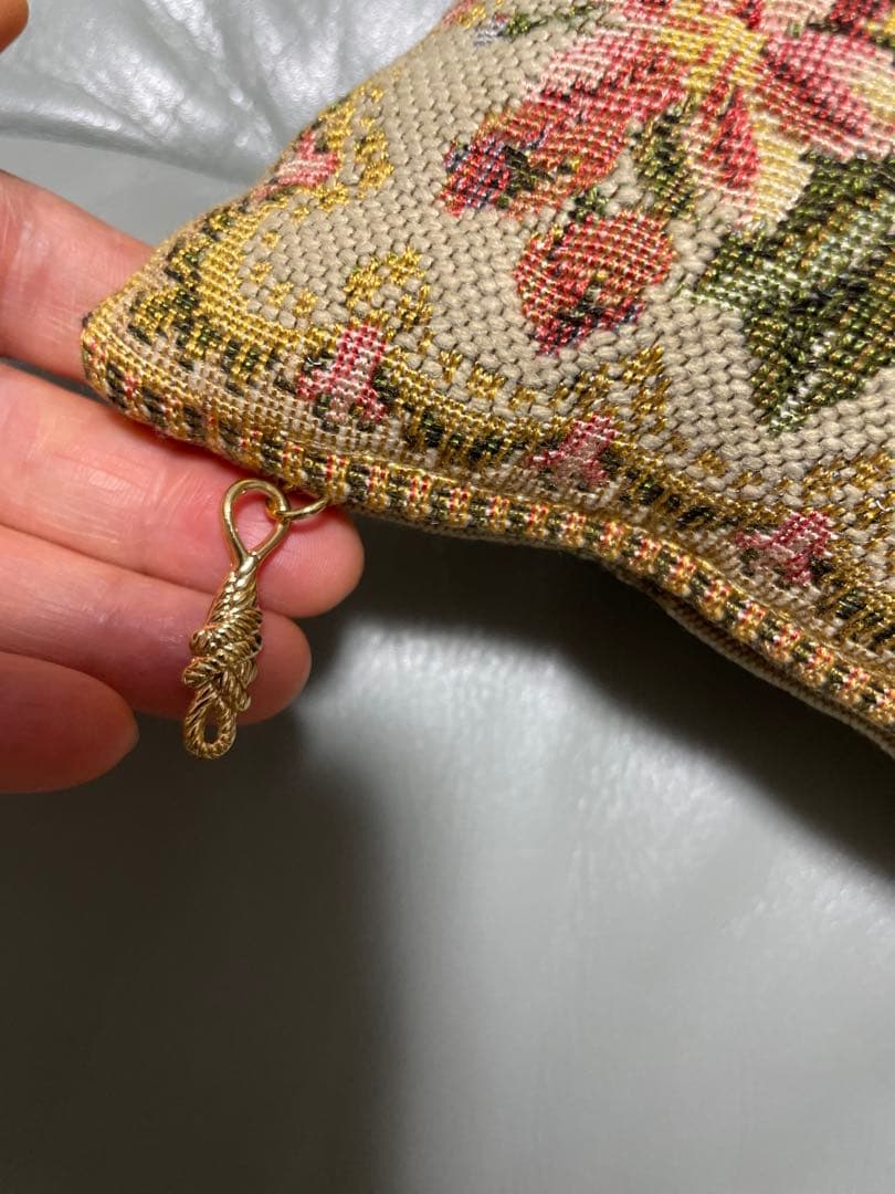花柄刺繍クッションセット