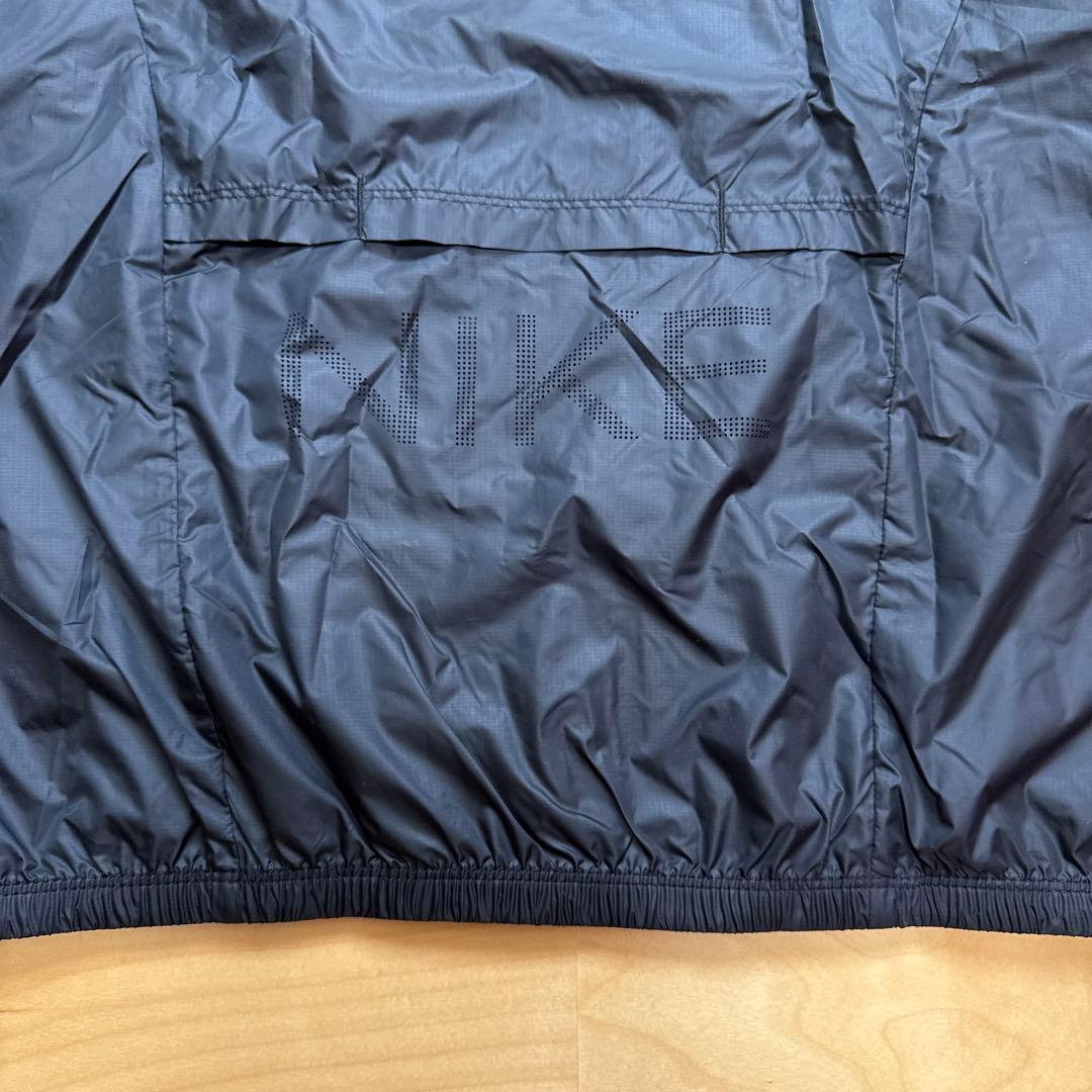NIKE ランニングジャケット　ウィンドブレーカー　軽量　黒青ブラック　XL新品