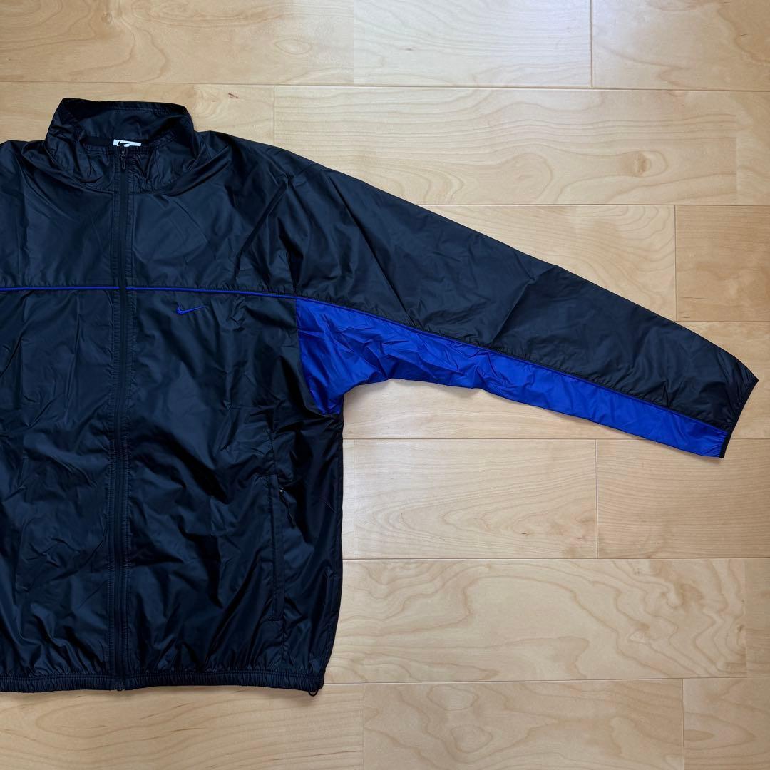 NIKE ランニングジャケット　ウィンドブレーカー　軽量　黒青ブラック　XL新品