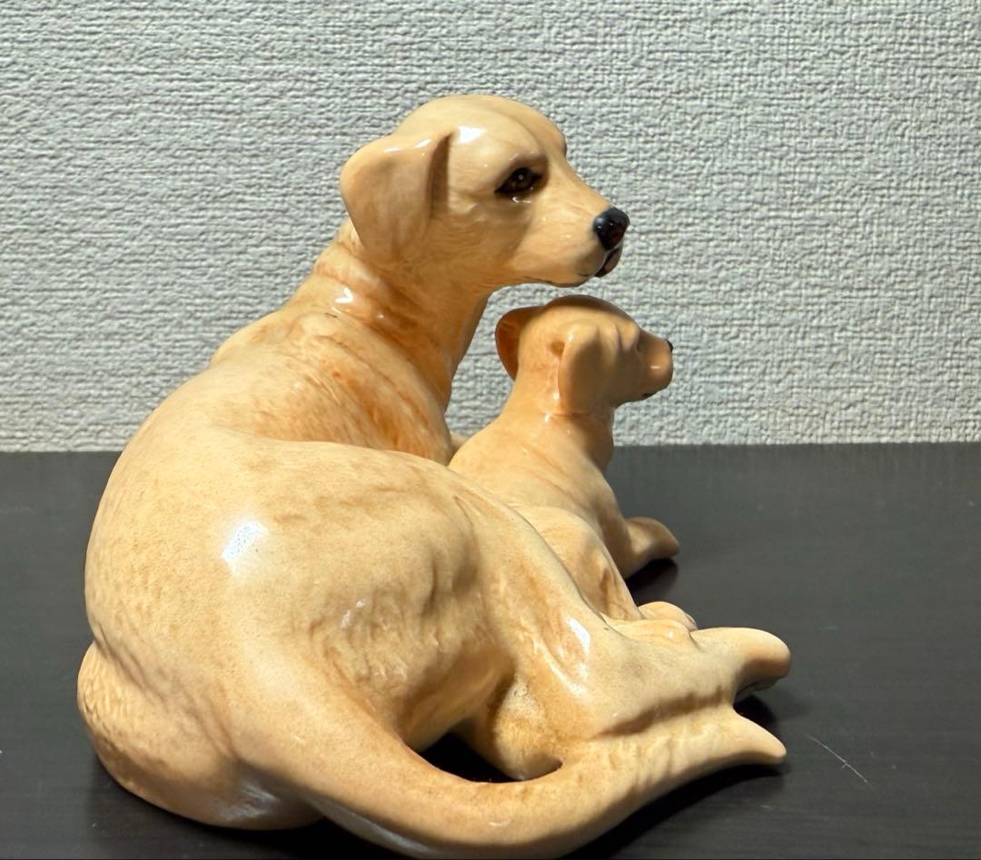 犬の陶器　ロイヤルドルトン　フィギュリン