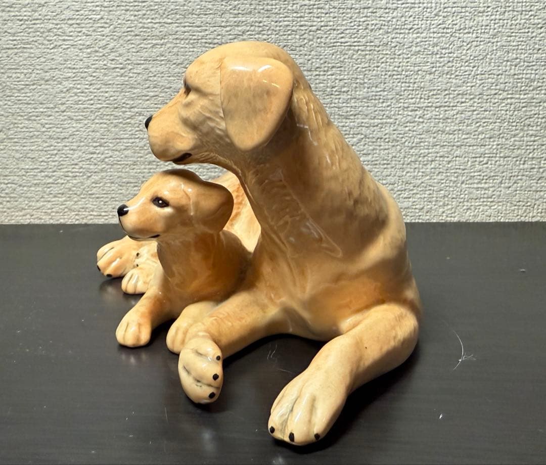 犬の陶器　ロイヤルドルトン　フィギュリン