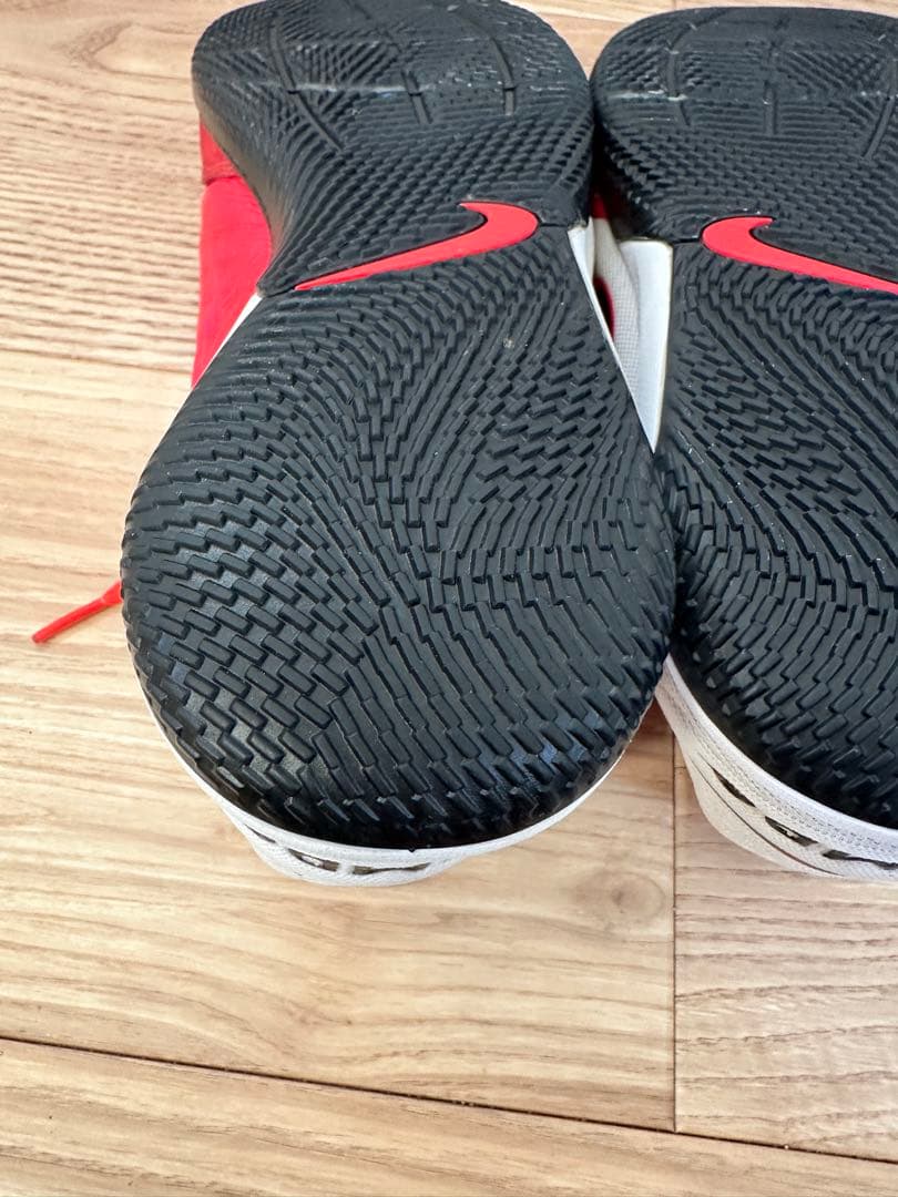 Nike フットサルシューズ ティエンポ レジェンド 8 アカデミーIC