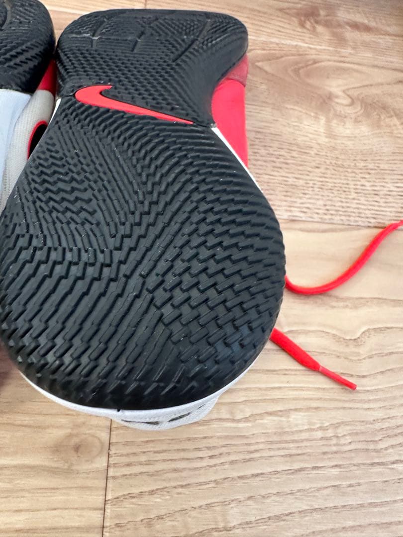 Nike フットサルシューズ ティエンポ レジェンド 8 アカデミーIC