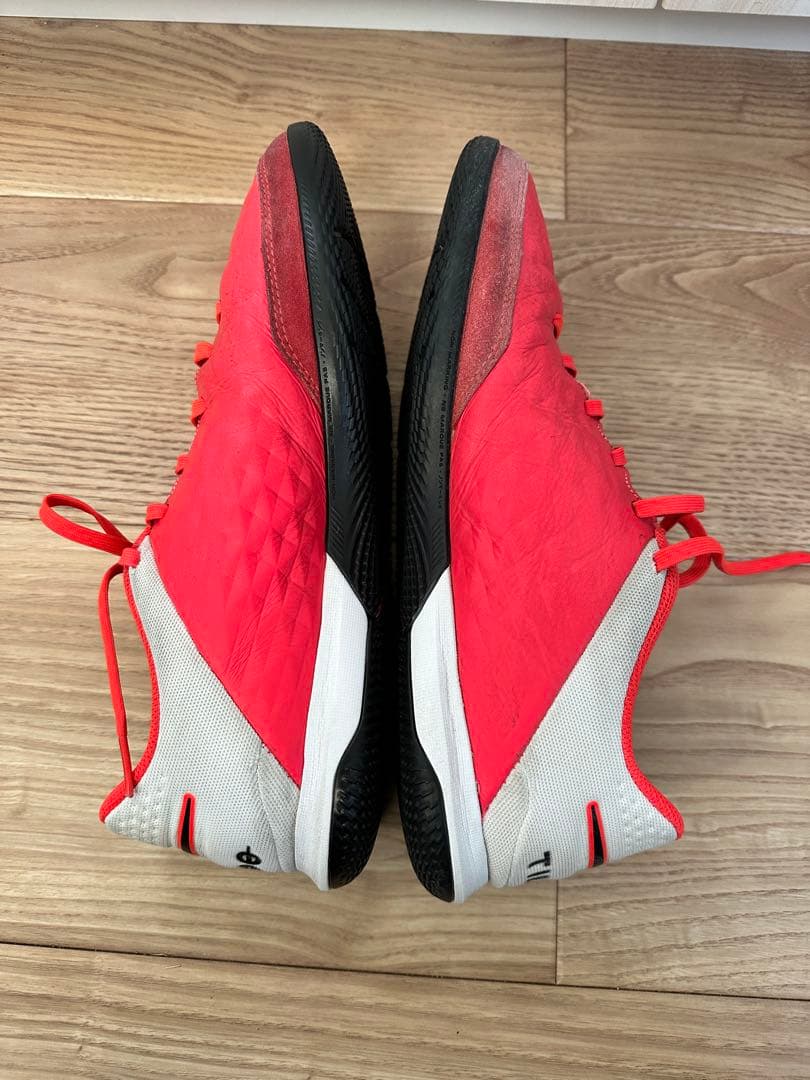 Nike フットサルシューズ ティエンポ レジェンド 8 アカデミーIC