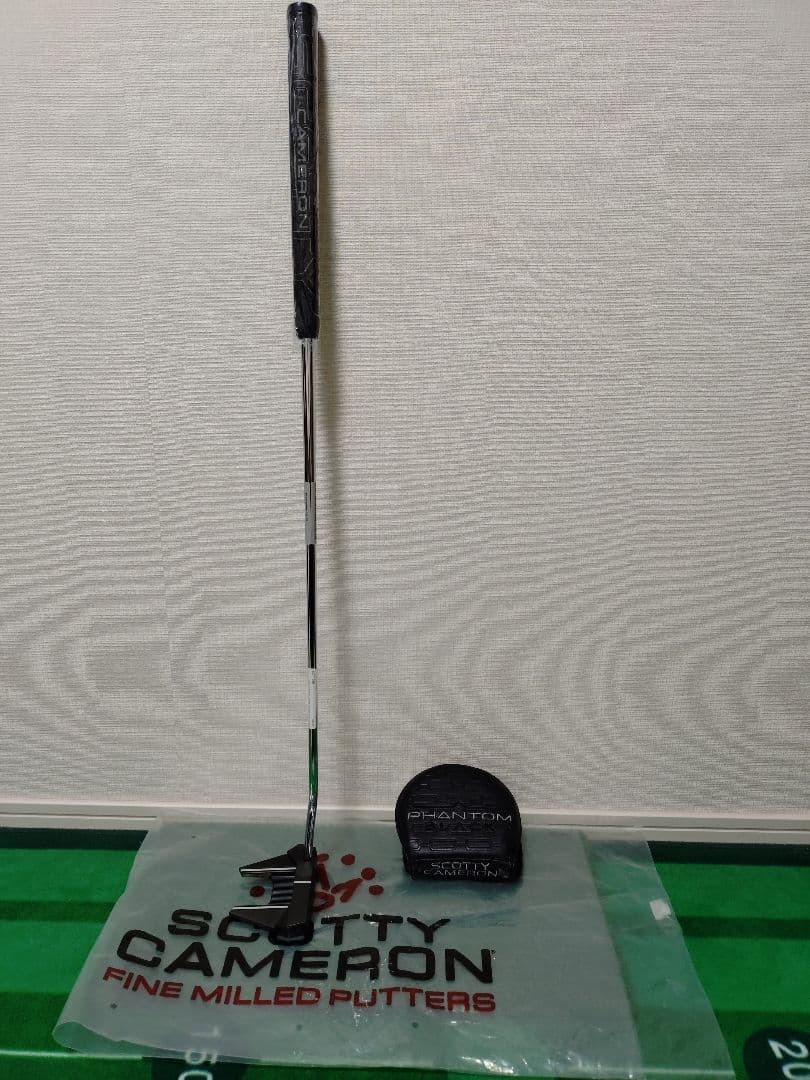 Scotty Cameron Phantom7ブラック パター33インチ