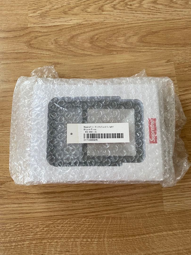 ライト・ランタン supreme magnetic kickstand light