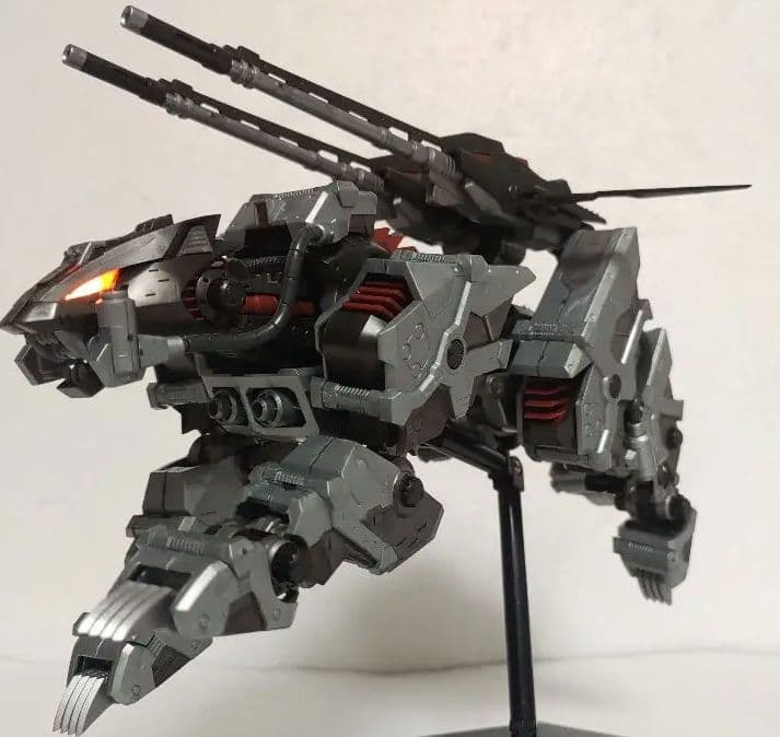 コトブキヤ　HMM 　ライトニングサイクス　アーバイン仕様　ゾイド　ZOIDS
