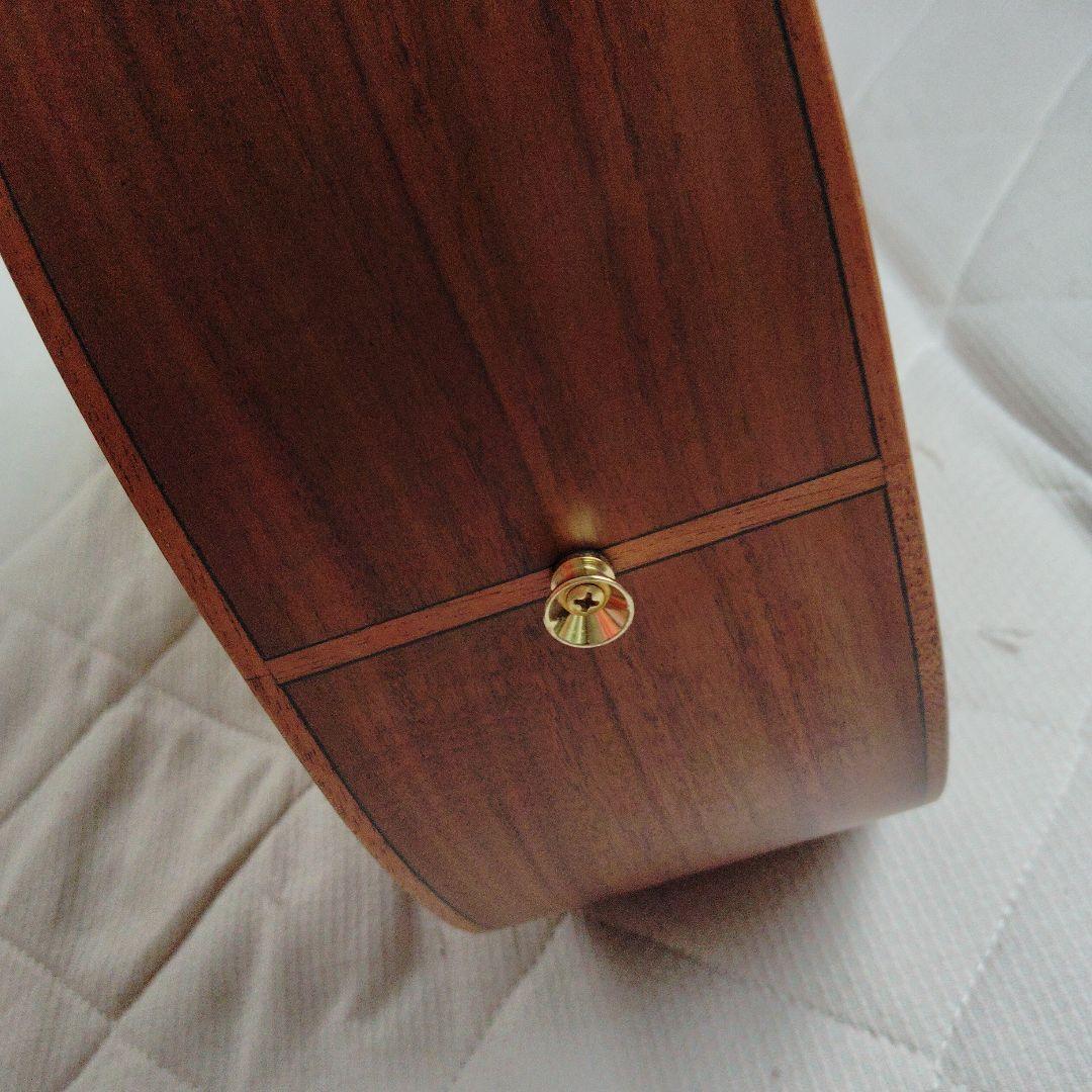 aNueNue （アヌエヌエ）M30　トップ単板、オールアカシアギター